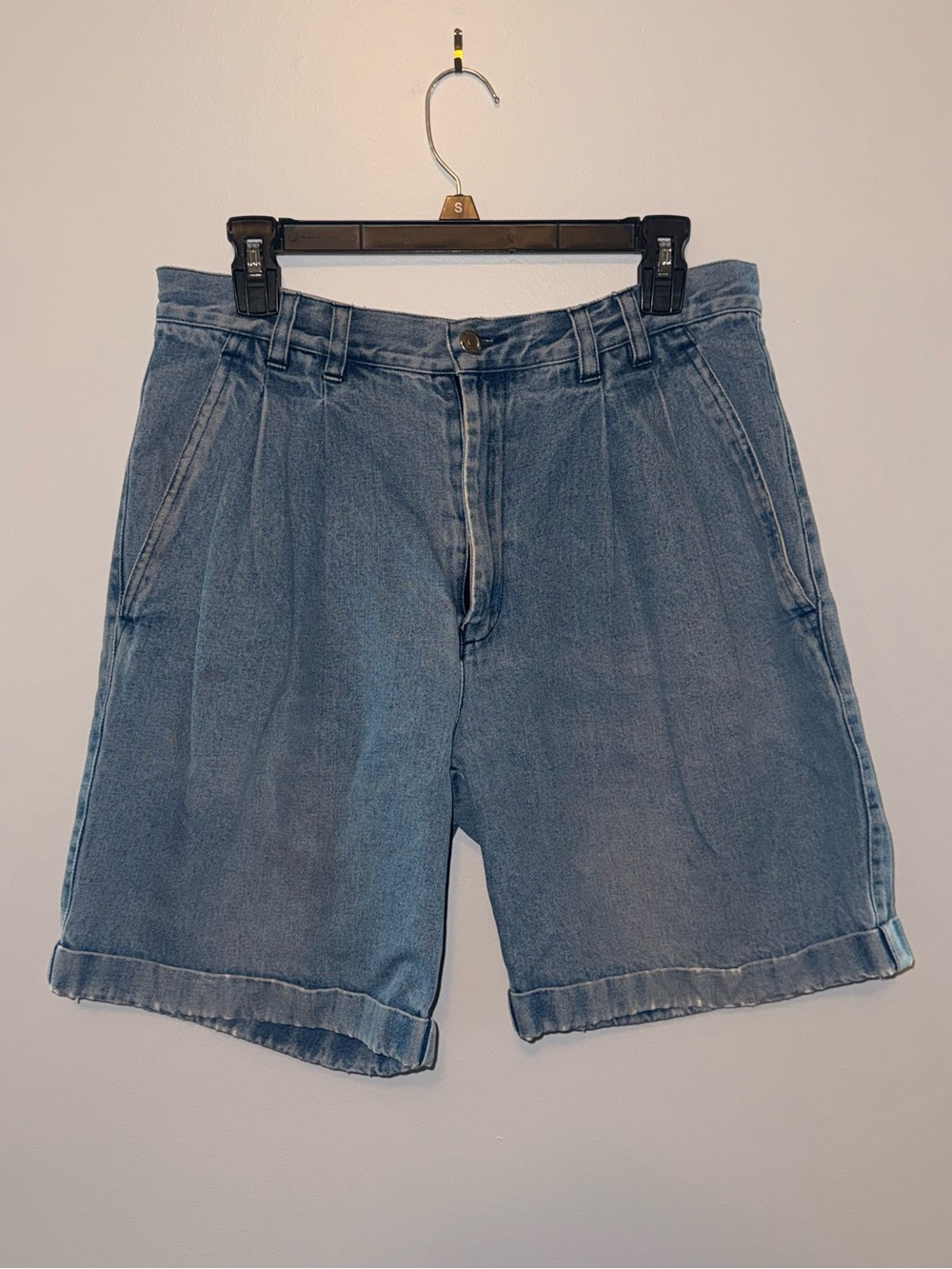 Bobbio High-Waist Light Wash Denim Shorts 32